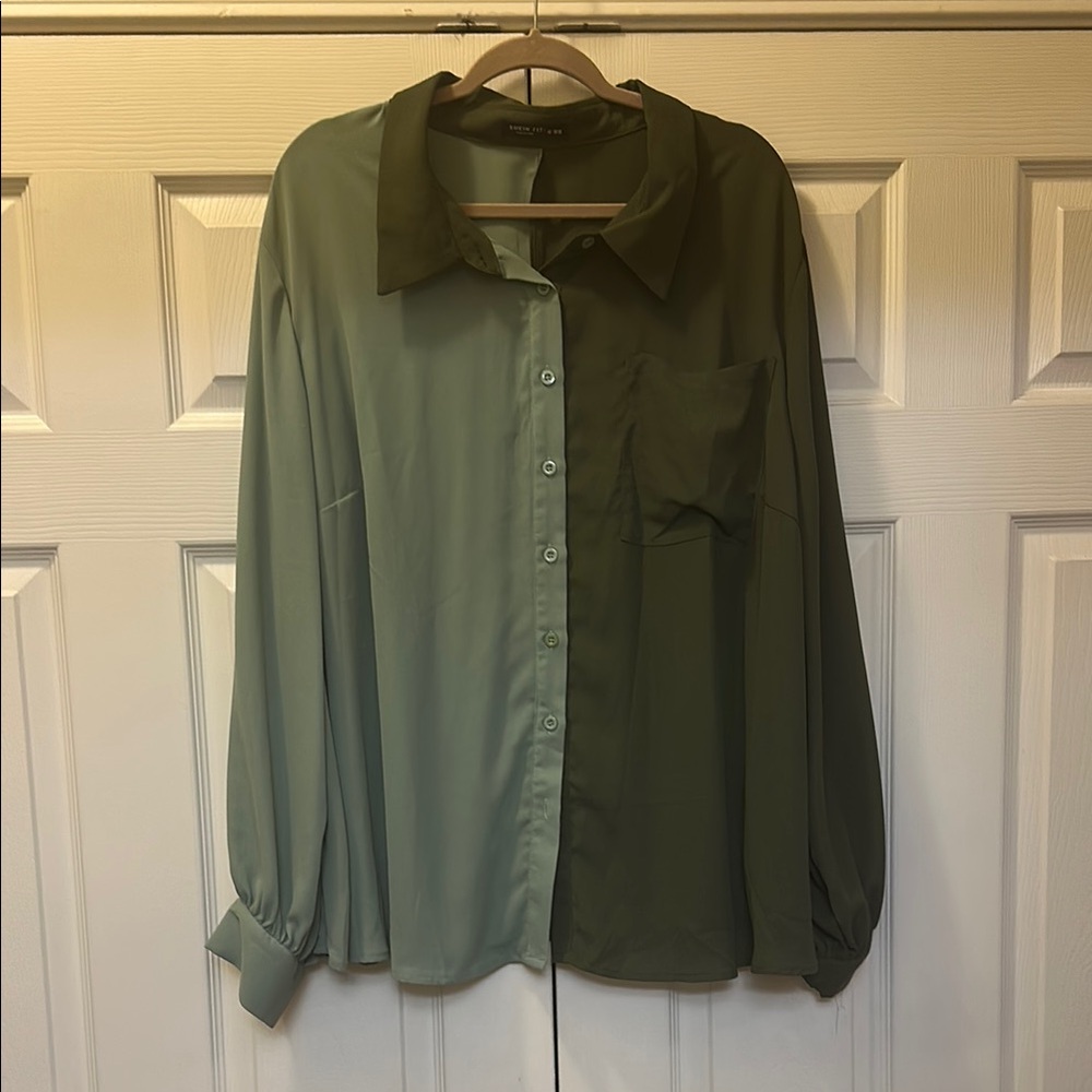 Women’s Two-Tone Green Shirt